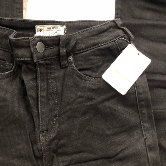 ❌MOVING SALE❌ FREE PEOPLE high raise flare jeans - Picture 6 of 8